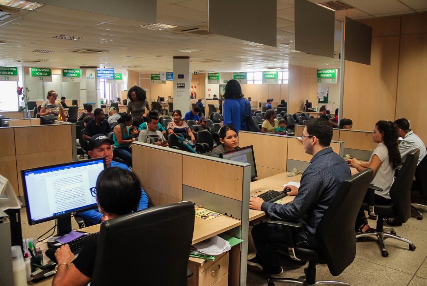 Procon orienta consumidor sobre abusos nas contas de água e energia em Rondônia Procon orienta consumidor sobre abusos nas contas de água e energia em Rondônia