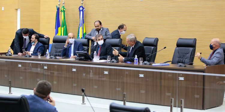 Deputados aprovam R$ 45 milhões em recursos para o Fitha