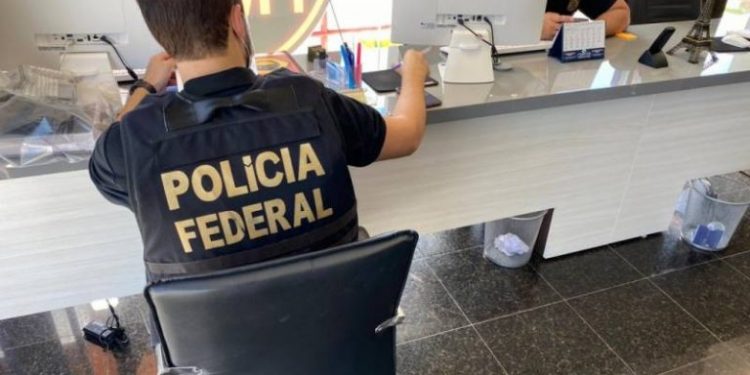 Polícia Federal deflagra Operação “O Sonho Americano” em duas cidades de Rondônia Polícia Federal deflagra Operação “O Sonho Americano” em duas cidades de Rondônia