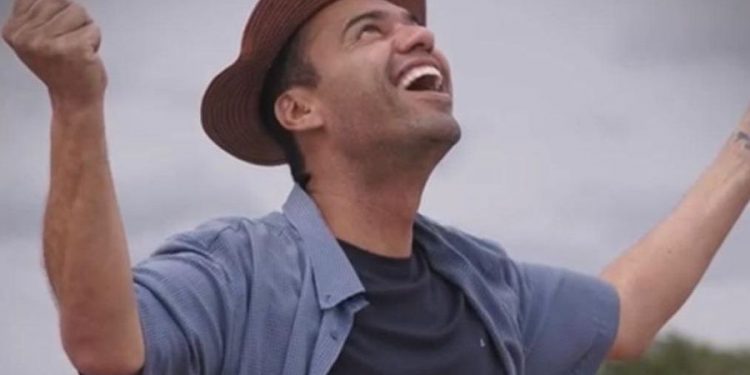 Martinelly Santos vira inspiração para empreendedores e conceituados artistas