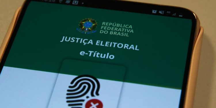 Eleitor pode justificar ausência no primeiro turno até quinta-feira Eleitor pode justificar ausência no primeiro turno até quinta-feira