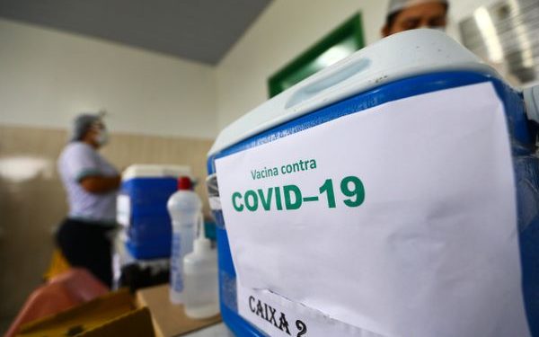 Justiça do AM diz que quem furou fila da vacina anti-covid não terá 2ª dose