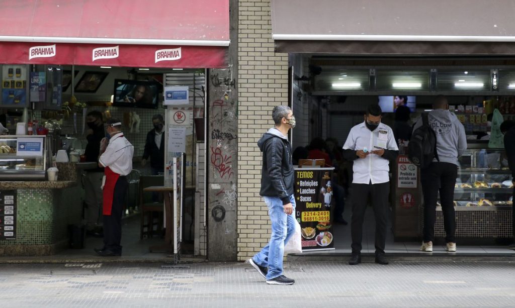 Governo prorroga prazo para pagamento de tributos do Simples Nacional Governo prorroga prazo para pagamento de tributos do Simples Nacional