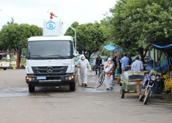 Prefeitura e Águas de Ariquemes reforçam ações de desinfecção em espaços públicos