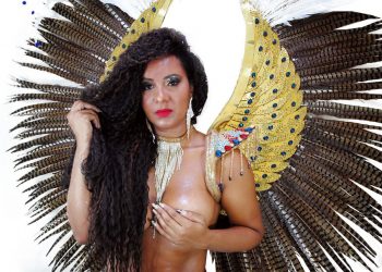 Lilian Brito é a nova Rainha de Bateria do “Ritmo Meritiense”