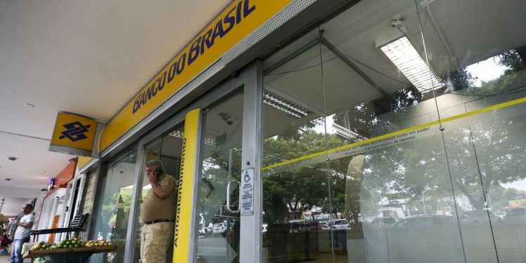 Bancos não abrem nesta segunda e terça-feira de Carnaval Bancos não abrem nesta segunda e terça-feira de Carnaval