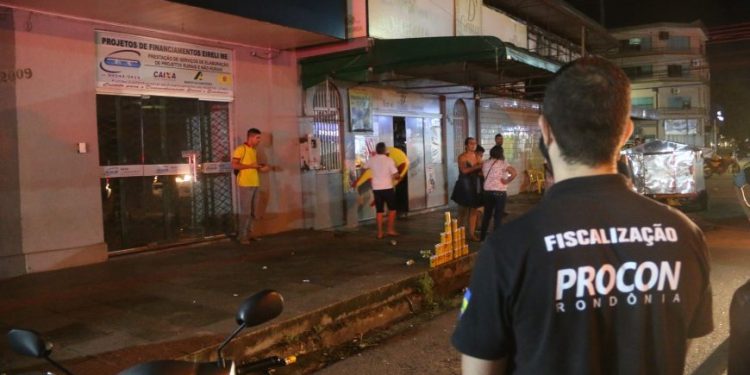 Consumo de bebidas alcoólicas é proibido em estabelecimentos comerciais de Rondônia Consumo de bebidas alcoólicas é proibido em estabelecimentos comerciais de Rondônia