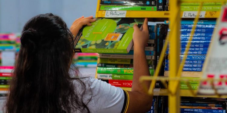 Estudantes de Rondônia são destaque no Enem 2020 com notas acima de 900 pontos Estudantes de Rondônia são destaque no Enem 2020 com notas acima de 900 pontos