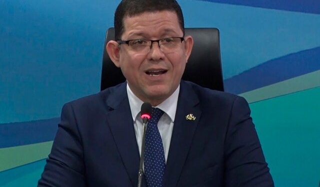 Governador diz que vai mandar fechar quase tudo nos finais de semana