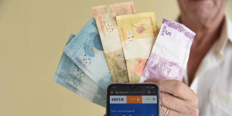 Novo auxílio emergencial deve pagar de R$ 175 a R$ 375