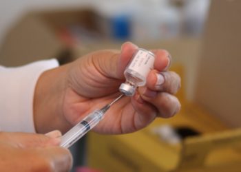 Apenas 0,77% da população de Rondônia recebeu duas doses da vacina