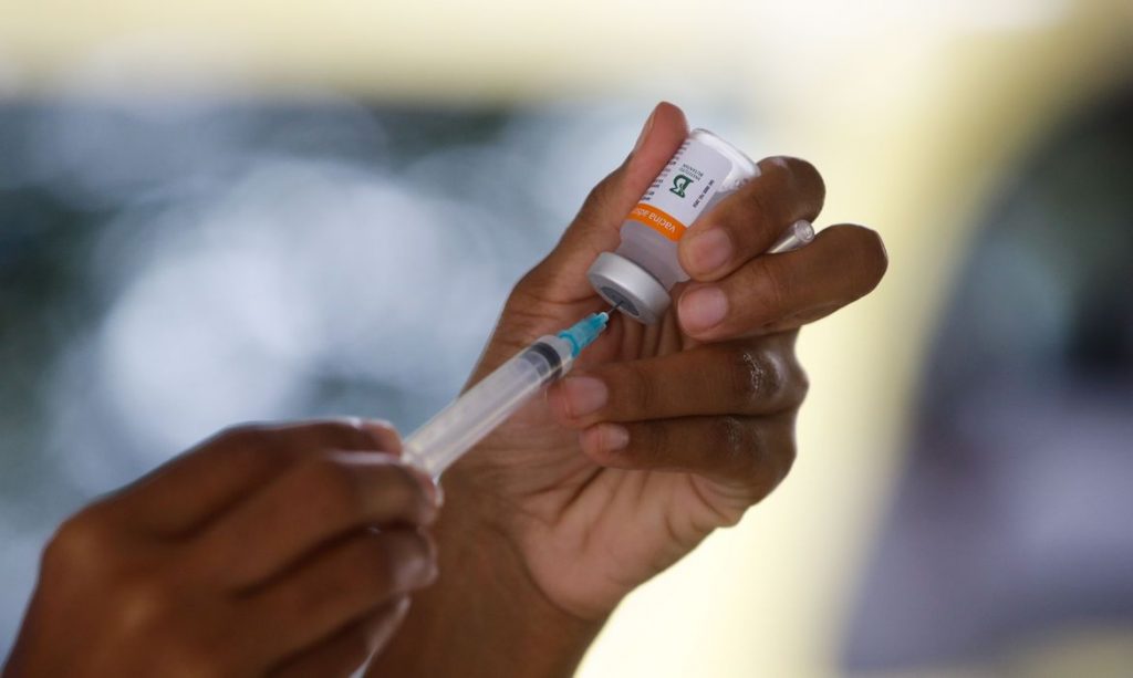 Ministério distribui mais 2,6 milhões de doses da CoronaVac Ministério distribui mais 2,6 milhões de doses da CoronaVac