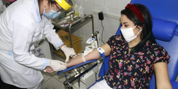 Doação de sangue pode ser feita mesmo durante pandemia da Covid-19 Doação de sangue pode ser feita mesmo durante pandemia da Covid-19
