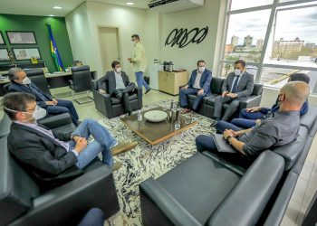 Presidente Alex Redano se reúne com dirigentes de poderes e instituições