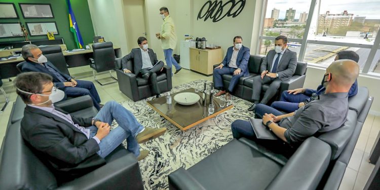Presidente Alex Redano se reúne com dirigentes de poderes e instituições Presidente Alex Redano se reúne com dirigentes de poderes e instituições