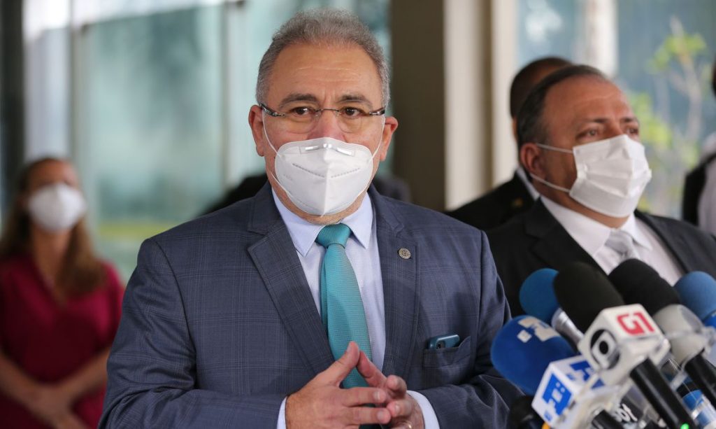 Novo ministro defende distanciamento social para reduzir morte por covid-19 Novo ministro defende distanciamento social para reduzir morte por covid-19