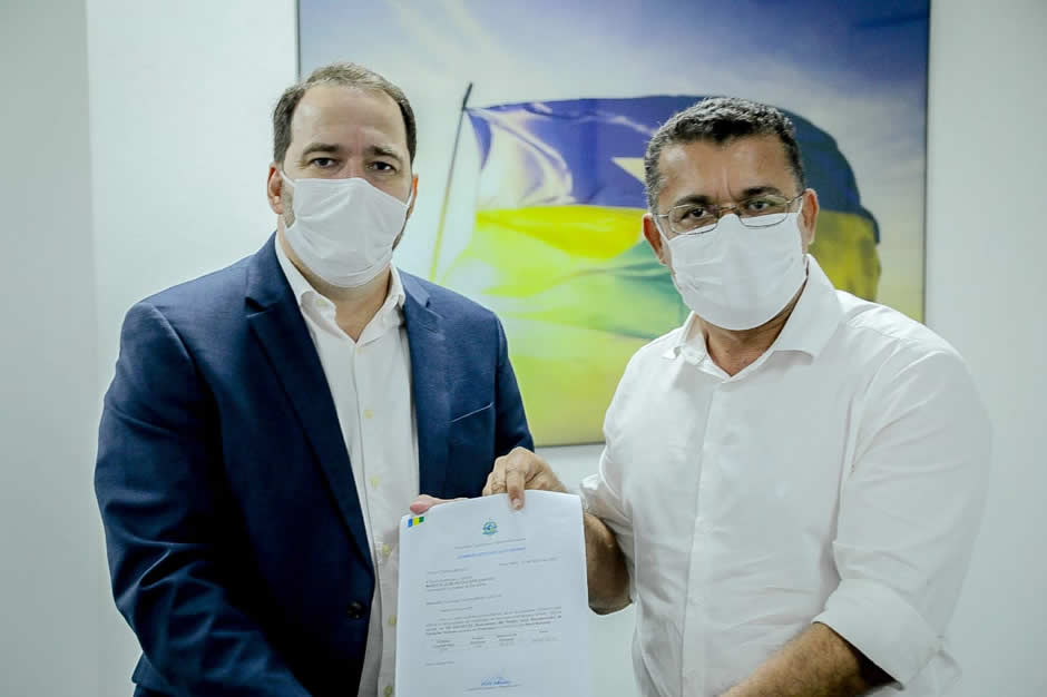 Alex Redano destina R$ 600 mil para recuperação de estradas na região de Jacinopólis Alex Redano destina R$ 600 mil para recuperação de estradas na região de Jacinopólis