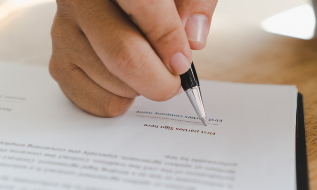 O que você precisa saber sobre tradução certificada