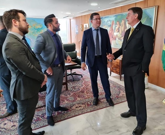 Governo de Rondônia reforça com o Ministério da Saúde fornecimento de insumos hospitalares e mais vacinas Governo de Rondônia reforça com o Ministério da Saúde fornecimento de insumos hospitalares e mais vacinas