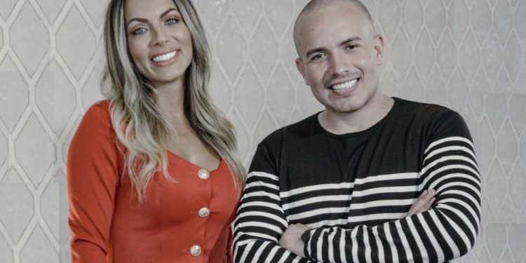 Carla Prata relembra dos relacionamentos abusivos durante entrevista à Jr Pacheco Carla Prata relembra dos relacionamentos abusivos durante entrevista à Jr Pacheco