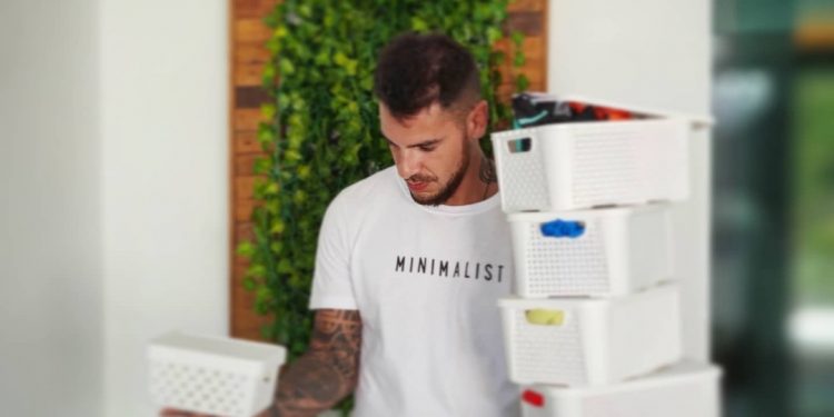 Marketing x Minimalismo por Gustavo Tait Marketing x Minimalismo por Gustavo Tait