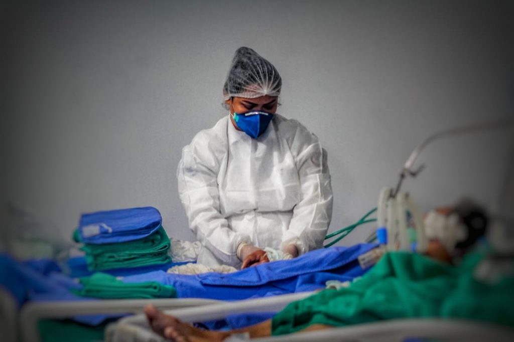 Risco de contaminação do vírus, vulnerabilidade emocional e psicológica são desafios enfrentados pelos profissionais de saúde Risco de contaminação do vírus, vulnerabilidade emocional e psicológica são desafios enfrentados pelos profissionais de saúde