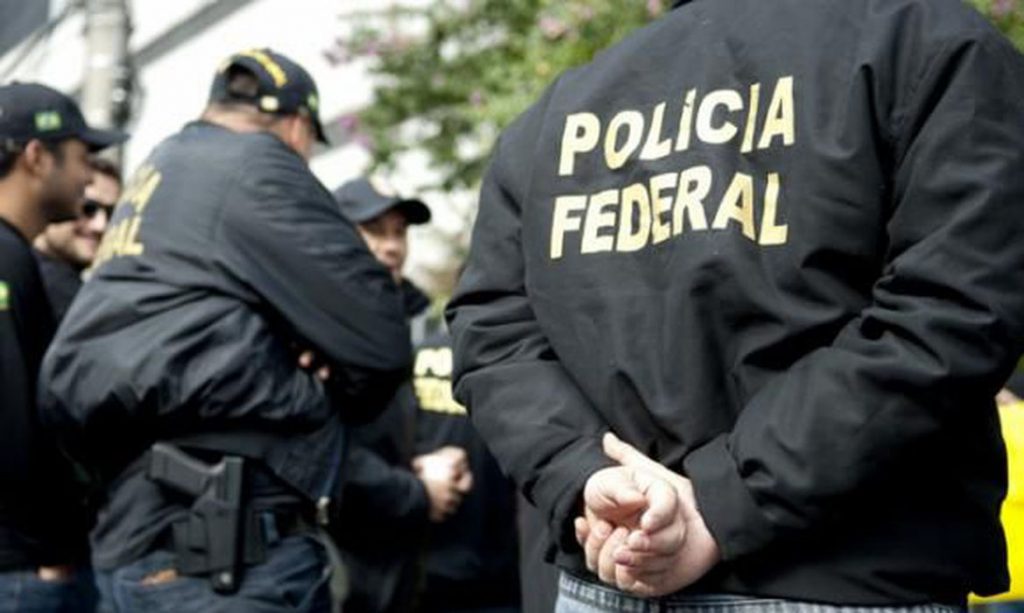 Polícia Federal investiga grupo que fraudava auxílio emergencial a partir de Manaus Polícia Federal investiga grupo que fraudava auxílio emergencial a partir de Manaus