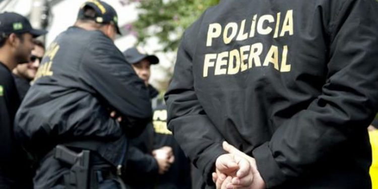 Polícia Federal investiga grupo que fraudava auxílio emergencial a partir de Manaus Polícia Federal investiga grupo que fraudava auxílio emergencial a partir de Manaus