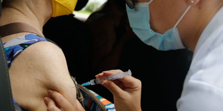 Covid-19: governo anuncia distribuição de mais 4,4 milhões de vacinas