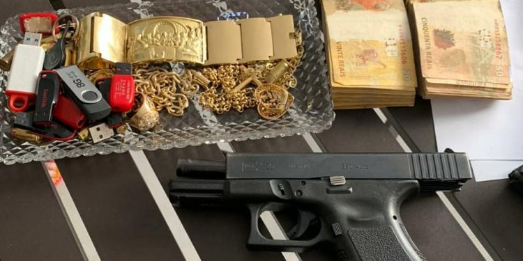 Operação mira estelionatários acusados de aplicar golpes na compra de carros de luxo