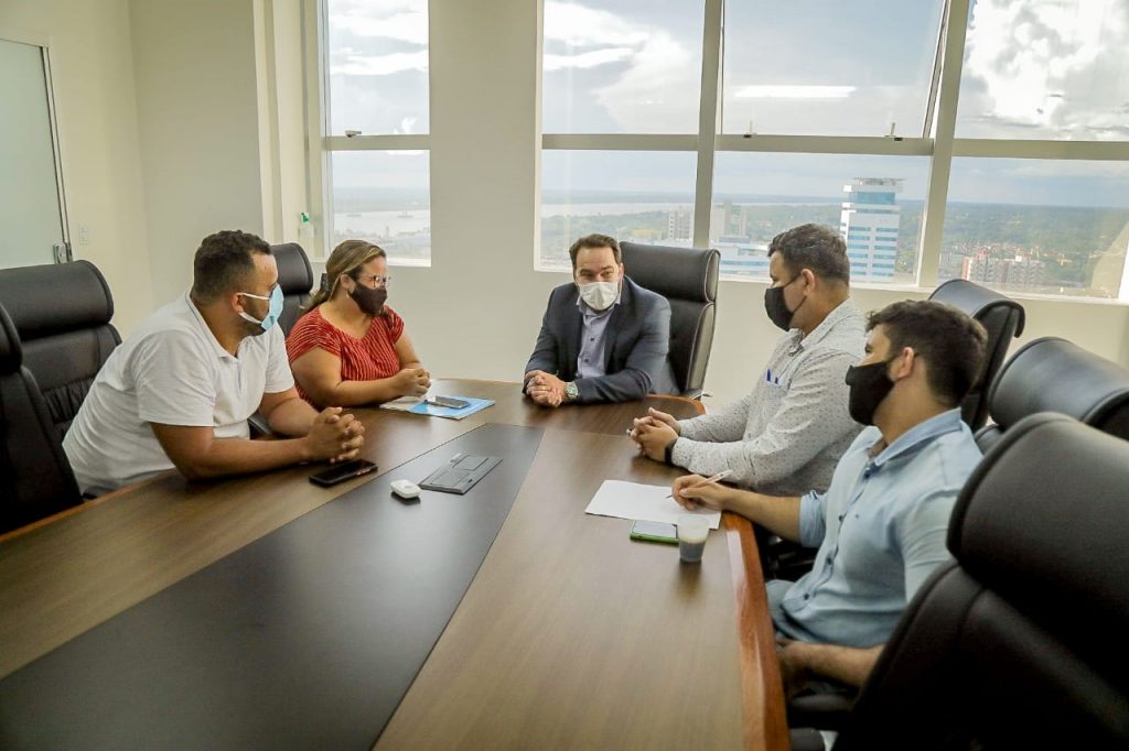 Alex Redano destina R$ 300 mil para compra de tubos e patrolamento de estradas em Cacaulândia Alex Redano destina R$ 300 mil para compra de tubos e patrolamento de estradas em Cacaulândia