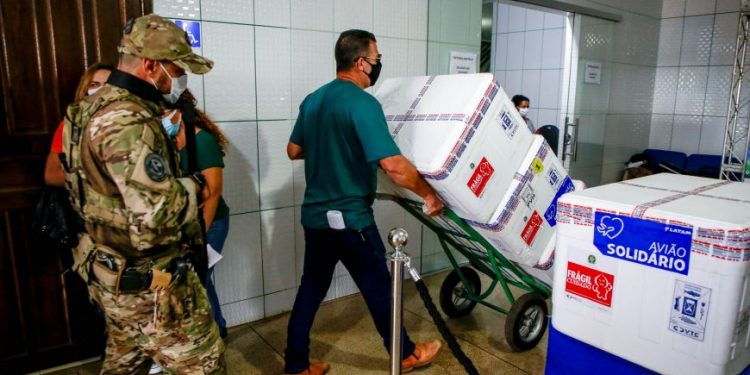 Rondônia recebe mais 37.050 doses de vacinas contra a covid-19
