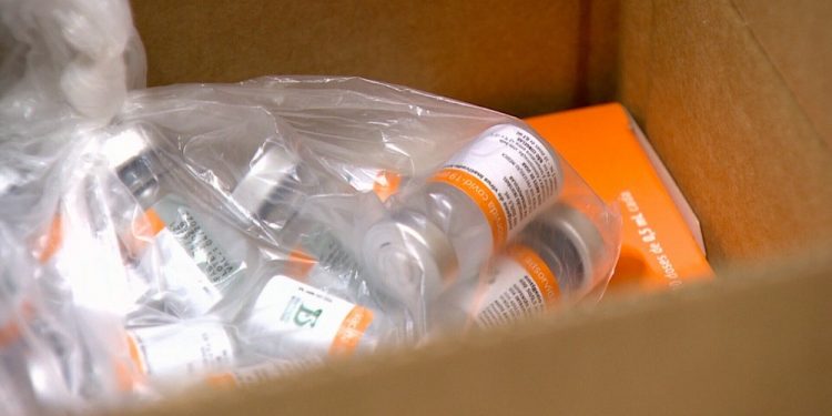 Rondônia recebe e distribui mais 7.500 doses de vacina CoronaVac