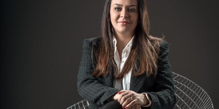 Famosa influenciadora e cirurgiã dentista Euzébia Reguete explica seu sucesso nas redes sociais Famosa influenciadora e cirurgiã dentista Euzébia Reguete explica seu sucesso nas redes sociais