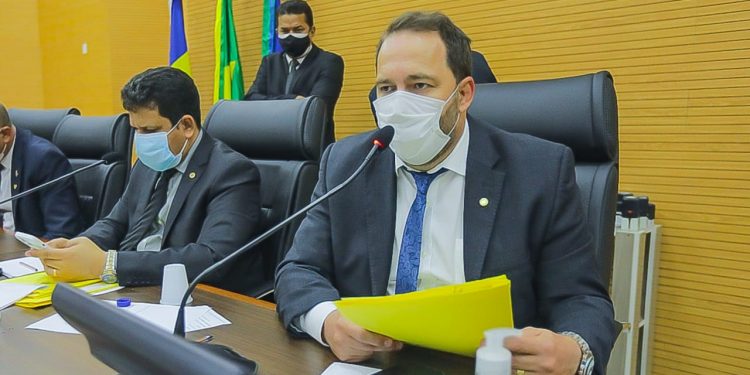 Presidente Alex Redano acompanha trabalho do Governo para a retomada das cirurgias eletivas