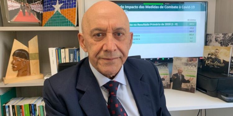 Confúcio celebra liberação para compra das vacinas Sputnik e Covaxin no Brasil Confúcio celebra liberação para compra das vacinas Sputnik e Covaxin no Brasil