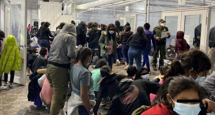 Mais de 100 crianças brasileiras cruzaram sozinhos a fronteira entre México e EUA