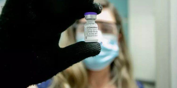 Saúde anuncia antecipação de mais 7 milhões de doses da Pfizer Saúde anuncia antecipação de mais 7 milhões de doses da Pfizer