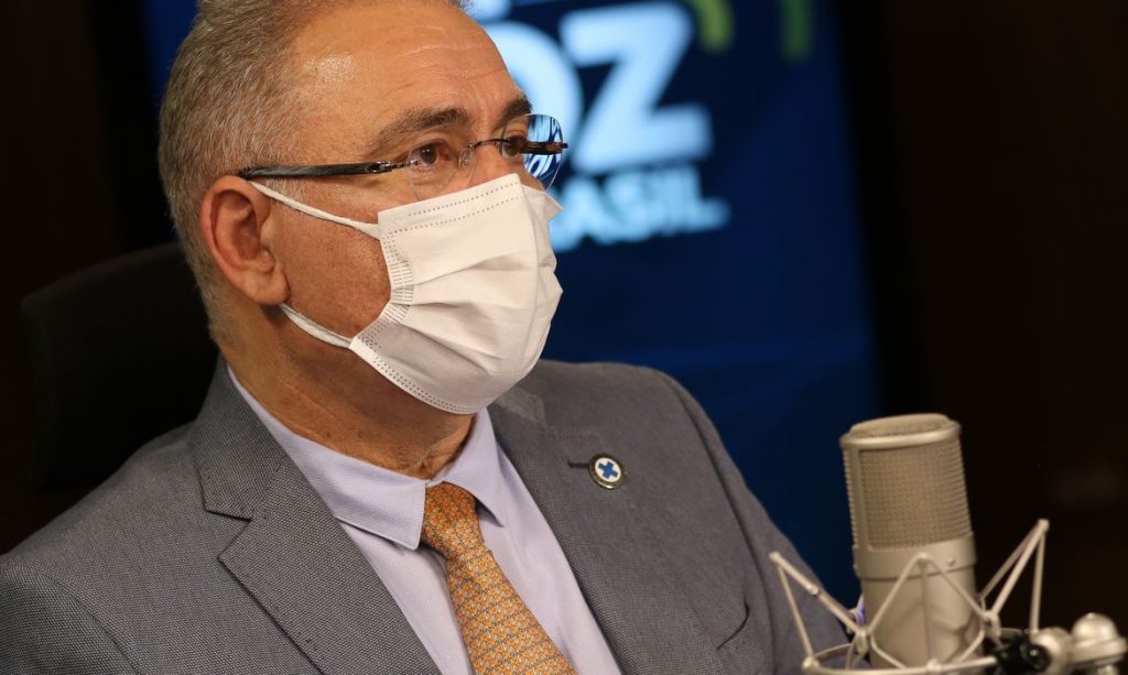Brasil antecipou mais de 16 milhões de doses de vacinas, diz ministro Brasil antecipou mais de 16 milhões de doses de vacinas, diz ministro