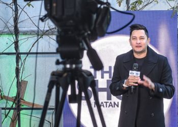Programa ‘The Show’ apresentado por Natan Balieiro, grava novos episódios em SP