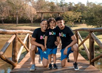 Jogador Ricardo Oliveira participa de campanha fotográfica de Dia dos Pais!