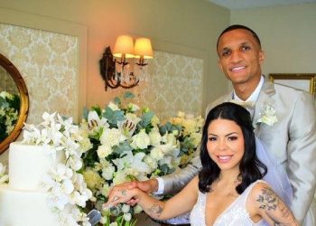 Influenciadora Nati Pires usa sua fama para ajudar animais abandonados