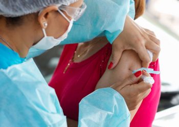 Brasil supera 100 milhões de doses de vacinas aplicadas contra covid-19