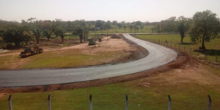 DER conclui asfaltamento na entrada do presídio de Alvorada do Oeste DER conclui asfaltamento na entrada do presídio de Alvorada do Oeste
