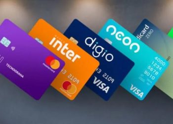 Pandemia acelera digitalização e bancos acirram briga por clientes