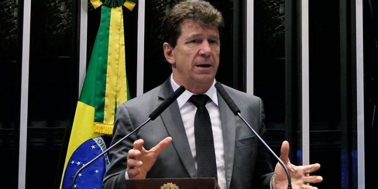Condenado a devolver R$ 16 milhões, Cassol tenta reverter decisão