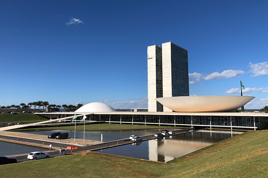 Setor empresarial de Rondônia pressiona bancada federal para vetar “Fundão Eleitoral” Setor empresarial de Rondônia pressiona bancada federal para vetar “Fundão Eleitoral”