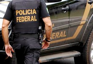 Polícia Federal deflagra operação em RO contra fraude em documentação de veículos Polícia Federal deflagra operação em RO contra fraude em documentação de veículos
