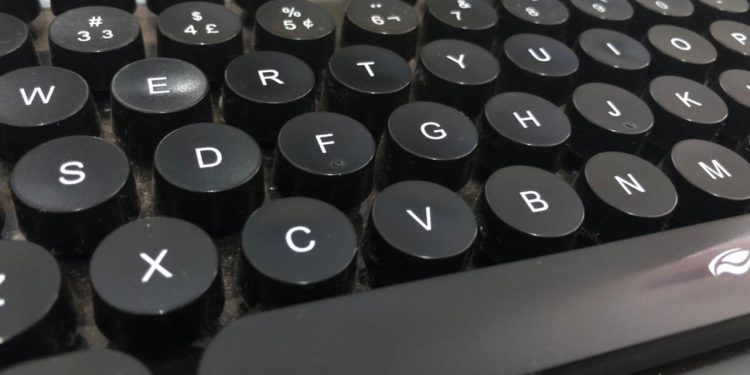 Mais de 5 mil sites falsos usam a covid-19 como isca para golpes