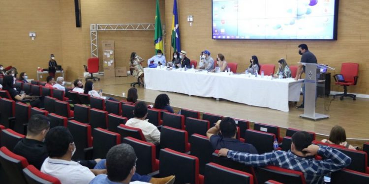 Rondônia autoriza vacinação contra covid-19 em adolescentes a partir de 12 anos